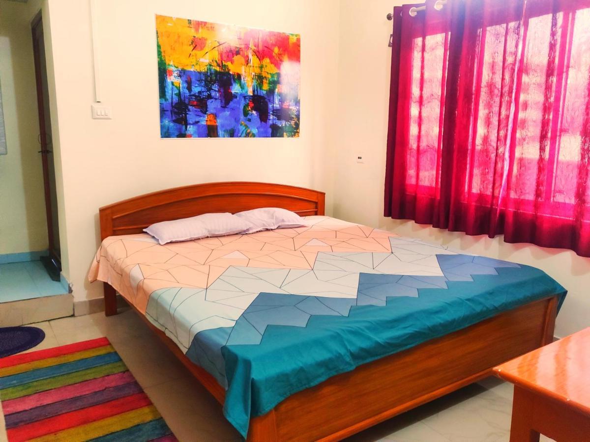 古瓦哈提 Cupidtrails Backpacker'S Penthouse酒店 外观 照片