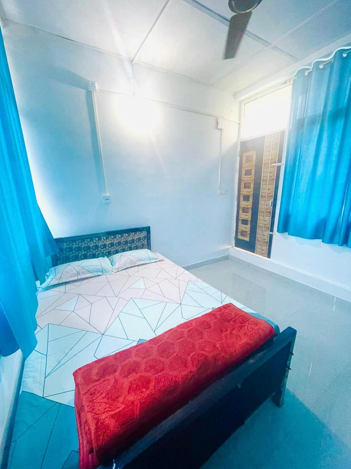 古瓦哈提 Cupidtrails Backpacker'S Penthouse酒店 外观 照片
